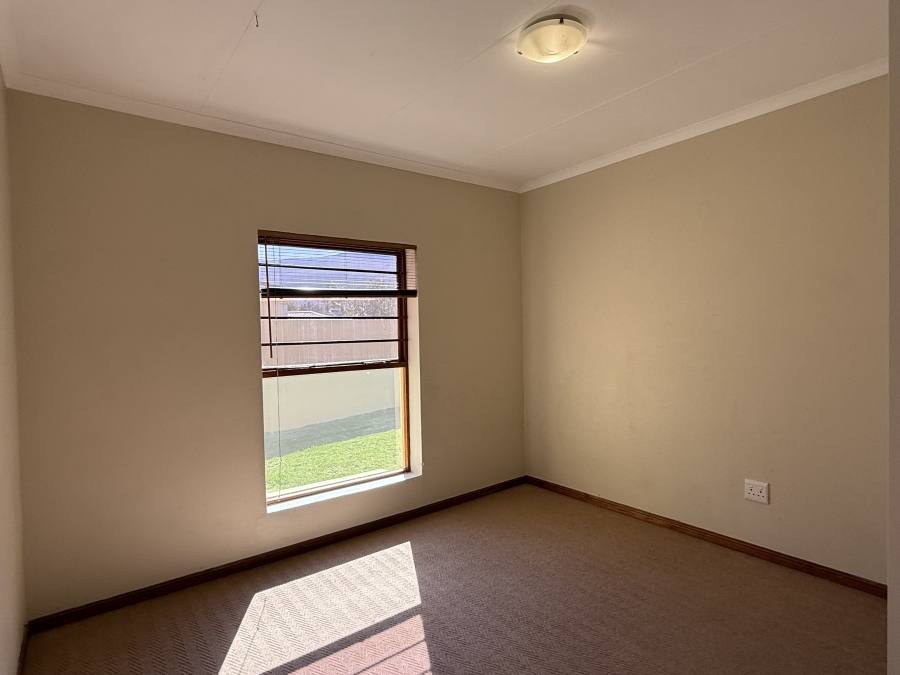 3 Bedroom Property for Sale in Sandbaai Western Cape
